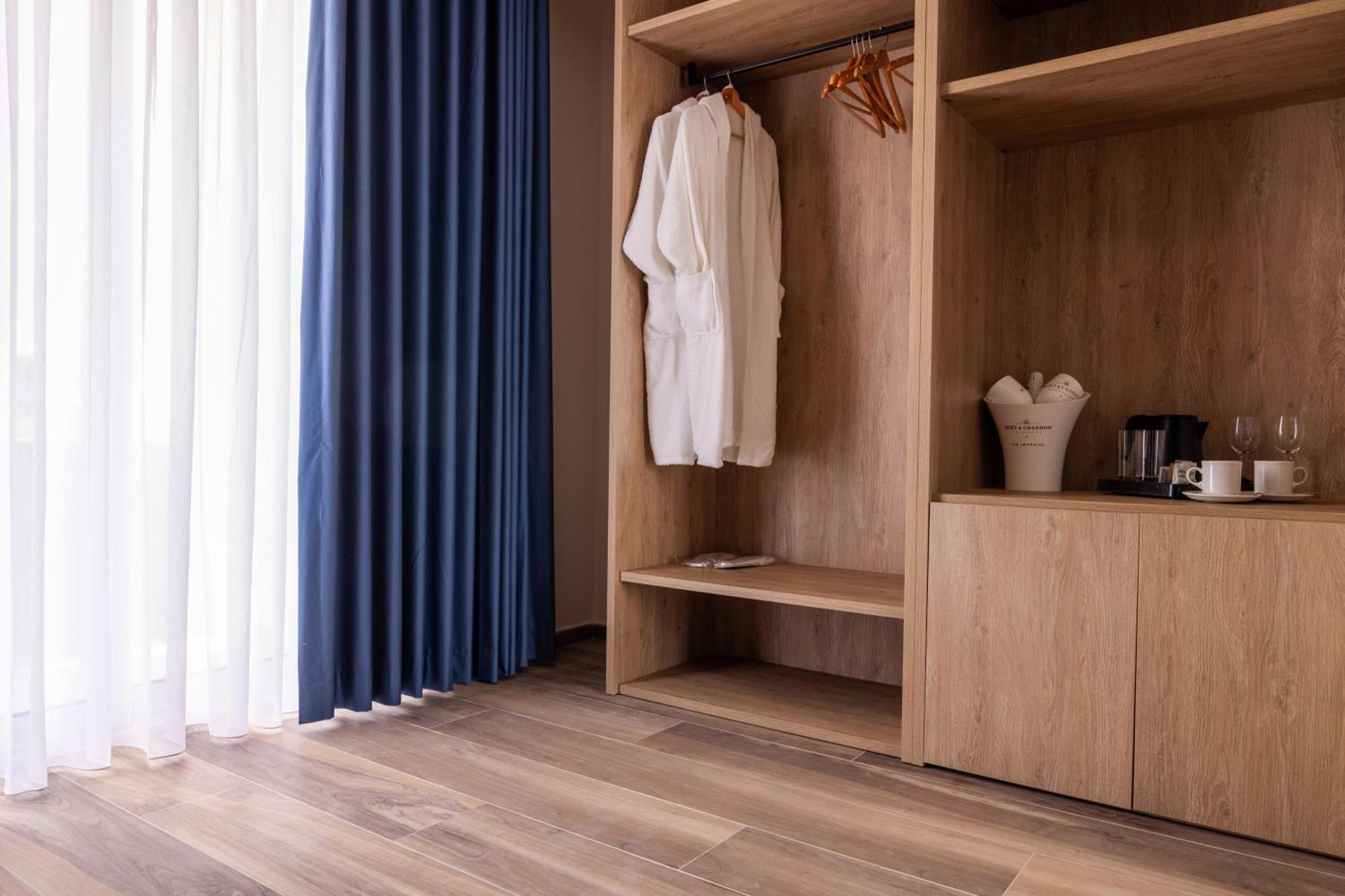C'est La Vie Boutik Swieqi Hotel Is-Swieqi