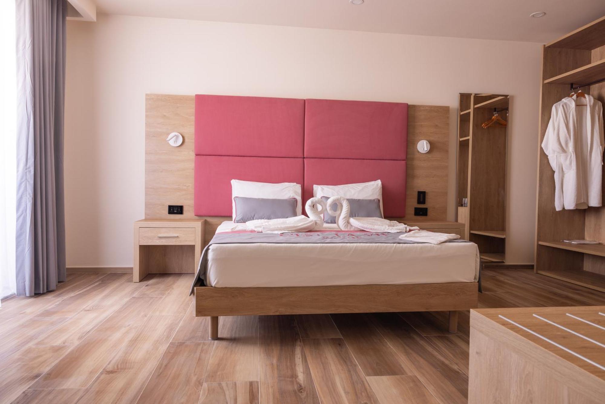 Hotel C'est La Vie Boutik Swieqi