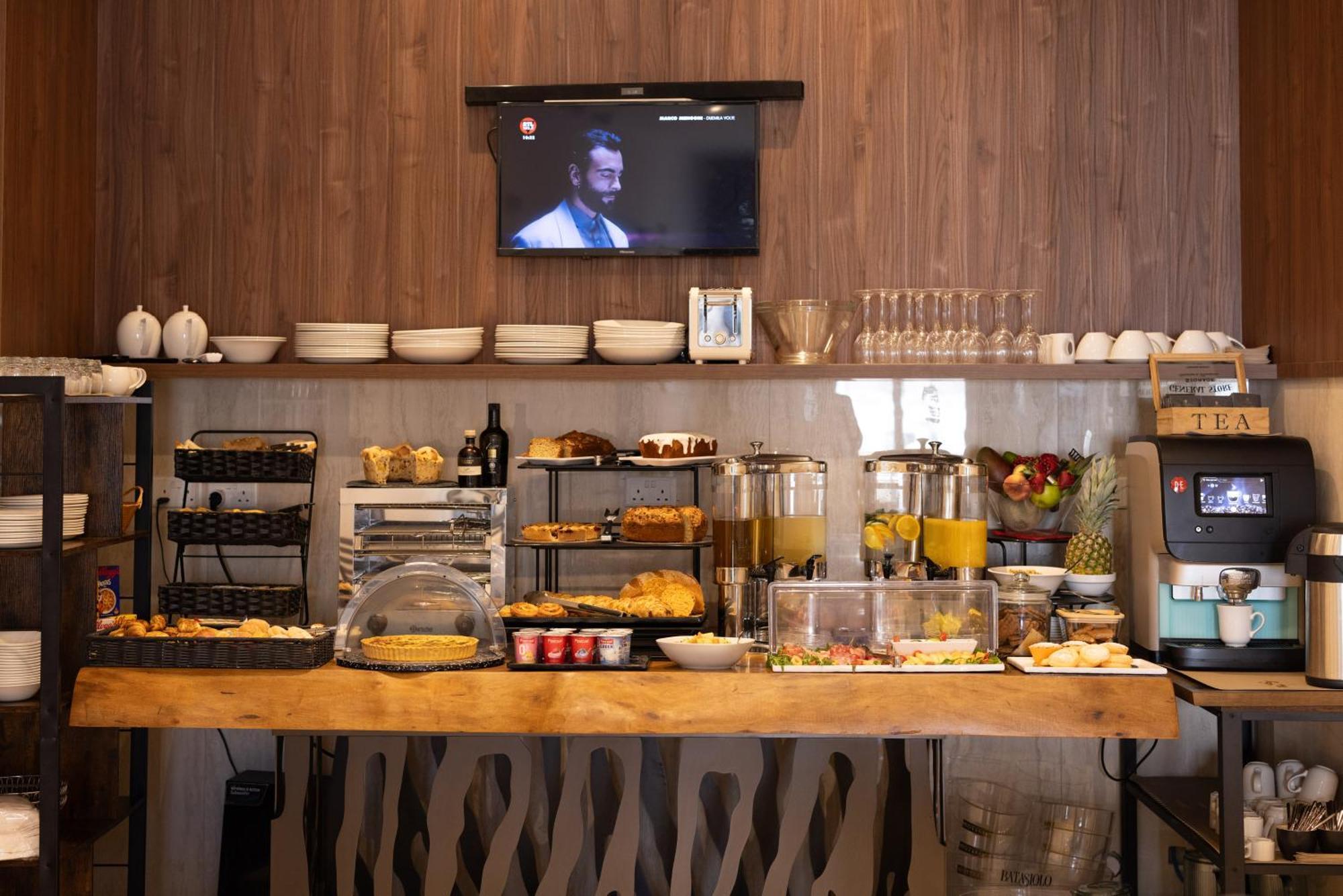 C'est La Vie Boutik Swieqi Hotel